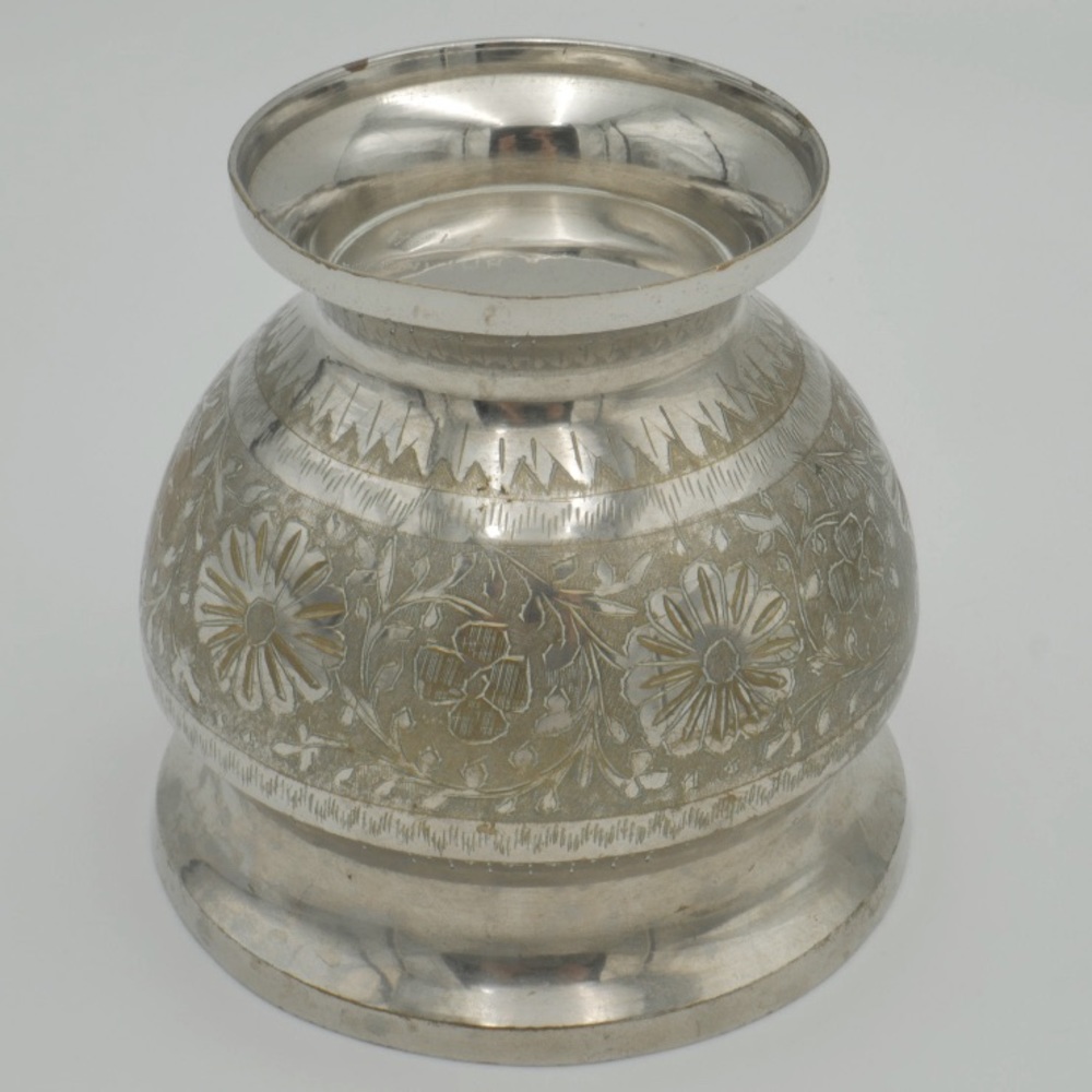 Vintage etched metal flower frog vase (or incense burner) - Picture 7 of 10